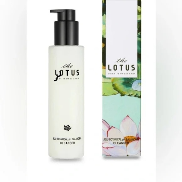 The Pure Lotus Jeju Botanical pH Balancing Cleanser (NIB) - Picture 1 of 2